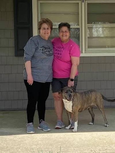Linda and Laurie, sellers who closed with Quick Offer Homes FL